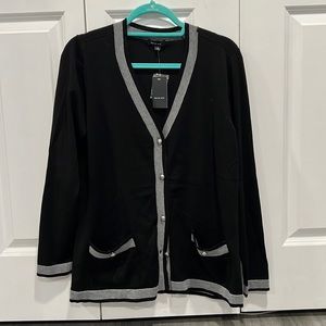 NWT women’s black and pewter cardigan. Size XL